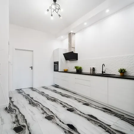 Big Old Town - 3 - 10 People - Swidnicka Street Βρότσλαβ