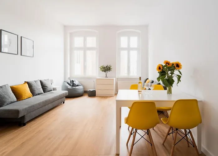 Big Old Town - 3 - 10 People - Swidnicka Street Wrocław